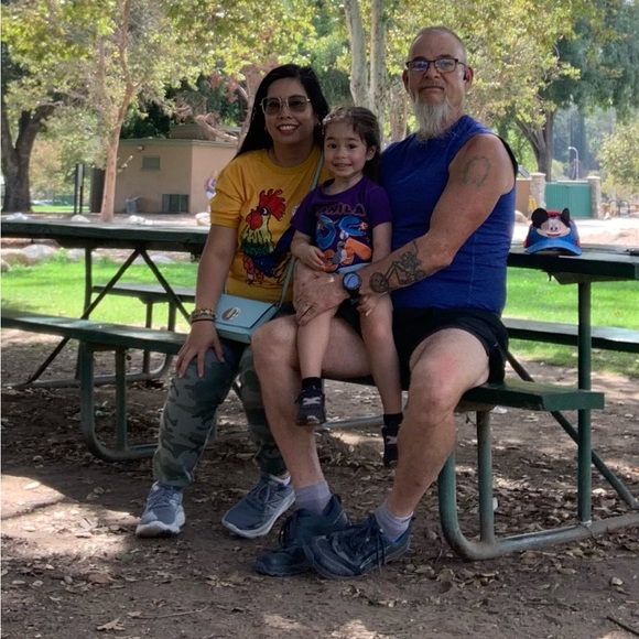 Meet your Posher. - Picture 4 of 5